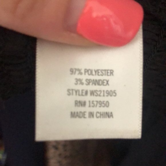 Francesca’s Blouse with Turtleneck - Picture 11 of 11